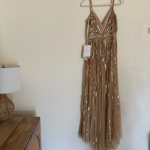 Mac Duggal 93801 A Line Shimmering Evening Dress Gown Sequin Beaded Size 6 $558 - Picture 11 of 15